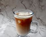 Foto langkah ke 3 dari resep Es Kopi Susu Kocok.