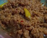 A picture of step 5 of Dhowan Qeema Dahi.