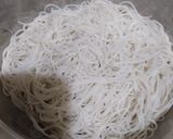 Foto langkah ke 1 dari resep Bihun Goreng Medan.