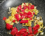 Foto del paso 3 de la receta: Tofu a la plancha con salsa de pimientos