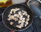 Foto langkah ke 3 dari resep Tumis Ayam Kol.