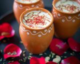 A picture of step 7 of Thandai kheer.