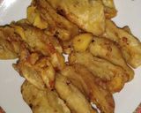 Foto langkah ke 2 dari resep Pisang emas goreng.