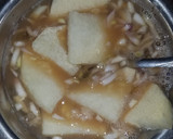 A picture of step 6 of Yam and egg with cabbage source.