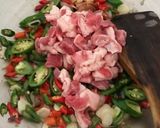 Foto langkah ke 4 dari resep Tumis Tempe Gembus & Tetelan.