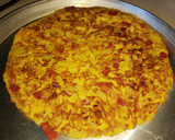Foto del paso 5 de la receta: Tortilla con papas, chorizo y cebolla, gratinada con queso