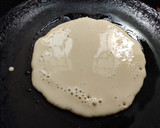 A picture of step 4 of Soft and Fluffy Pancake.