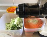 Foto del paso 1 de la receta: Jugo de zanahoria, manzana verde y apio