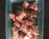 A picture of step 1 of Sweet spicy pork with lotus stem.
