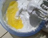 Foto langkah ke 4 dari resep Bolu ubi ungu super lembut.