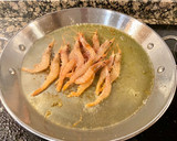 Foto del paso 5 de la receta: Arroz con marisco y manzanilla