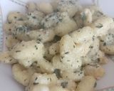 Foto del paso 3 de la receta: Gnocchi veganos con salsa de castaña y kale 🥬