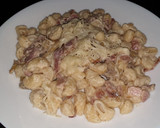 Foto del paso 4 de la receta: Pasta tiburón🦈 o coditos a la carbonara