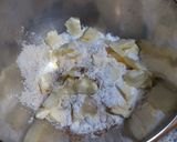 Foto del paso 1 de la receta: Tartaleta de panellets, frutos secos y mermelada de fresa (sin gluten)