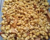 A picture of step 4 of Fatteh Hummus.