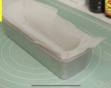【優格蜂蜜迷你吐司】手揉免機器｜磅蛋糕模的食譜步驟10照片