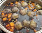Foto del paso 2 de la receta: Arroz morado con alcachofas
