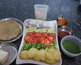 चपाती सैंडविच (Chapati sandwich recipe in Hindi) रेसिपी चरण 1 फोटो