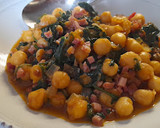 Foto del paso 4 de la receta: Garbanzos con espinacas y jamón