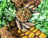 Foto langkah ke 5 dari resep Ayam Goreng Kelapa Parut (Lauk Pelengkap Nasi Liwet).