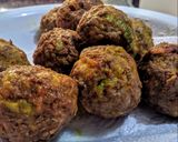 Foto del paso 2 de la receta: ALBÓNDIGAS De Cordero🐏 en Salsa Roja sobre Pasta al Pesto🌿...!