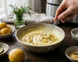 صورة لخطوة 4 من وصفة سلمون بقشرة الفستق والليمون المعصفر 🐟🍋 (نكهة مبتكرة ومميزة)