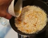Foto langkah ke 4 dari resep Sup Enoki Telor aroma bawang putih.