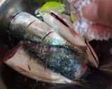 Foto langkah ke 1 dari resep Garangasem Ikan Salem (week45).