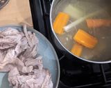 A picture of step 5 of Buttery corn potage (with chicken).