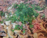 Foto del paso 7 de la receta: Rollo de patata al horno relleno de carne y champiñones