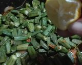 A picture of step 11 of Bhindi Chicken.
