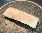 Foto del paso 1 de la receta: Merluza a la plancha con picada de ajo y perejil