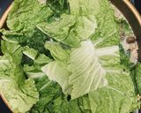 Foto langkah ke 7 dari resep Salmon Miso Nabe.
