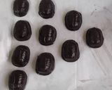 A picture of step 3 of Nolen Gur Chocolates.