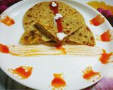A picture of step 9 of Aalu paratha.