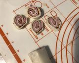 Une image de l'étape 4 de Feuilletés apéritif « escargots » au jambon blanc et moutarde à l ancienne.