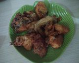 Foto langkah ke 3 dari resep Ayam goreng pedas.