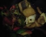 Foto langkah ke 4 dari resep Tumis Asin Cucut.
