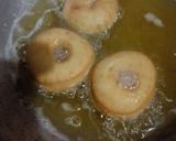 A picture of step 4 of Donuts.