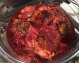 Une image de l'étape 2 de Compote de prunes d ente et pêches de vigne à la vanille.