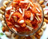 गाजर हलवा (gajar halwa recipe in marathi) रेसिपी स्टेप 2 फोटो 