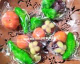 Foto langkah ke 5 dari resep Kue Buah mini thailand(kanom look choup) versi banyak.