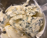 Foto del paso 2 de la receta: Mousse de queso azul y membrillo