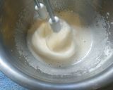 Foto del paso 9 de la receta Tarta mousse de chocolate blanco, fresa y glaseado espejo