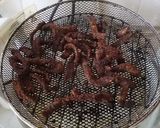 A picture of step 1 of Crispy chilli beef.