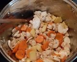 Tárkonyos csirkeraguleves recept fázis 2 fotója