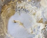 Foto langkah ke 2 dari resep Basque Burnt Cheesecake.