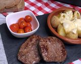 Foto del paso 4 de la receta: Cena suiza de Raclette de queso y patatas con hamburguesas al grill