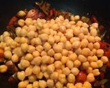 Foto del paso 5 de la receta Wok de garbanzos con pimientos y cebolla