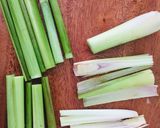 Hình bước làm 4 của món Lẩu gà lá giang